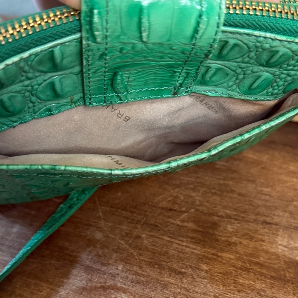 Brahmin Green Croc-Embossed Leather Crossbody Gold Turn lock - Picture 5 of 15
